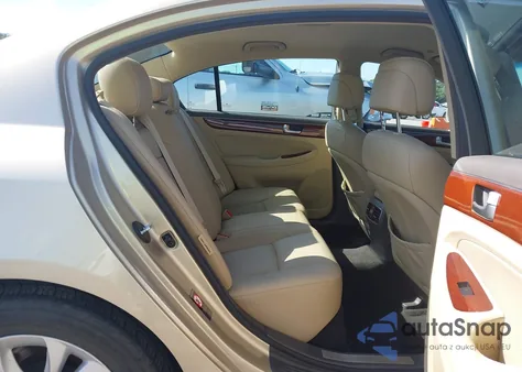 2012 Hyundai Genesis 3.8 z USA, uszkodzony, nr VIN KMHGC4DD9CU166391